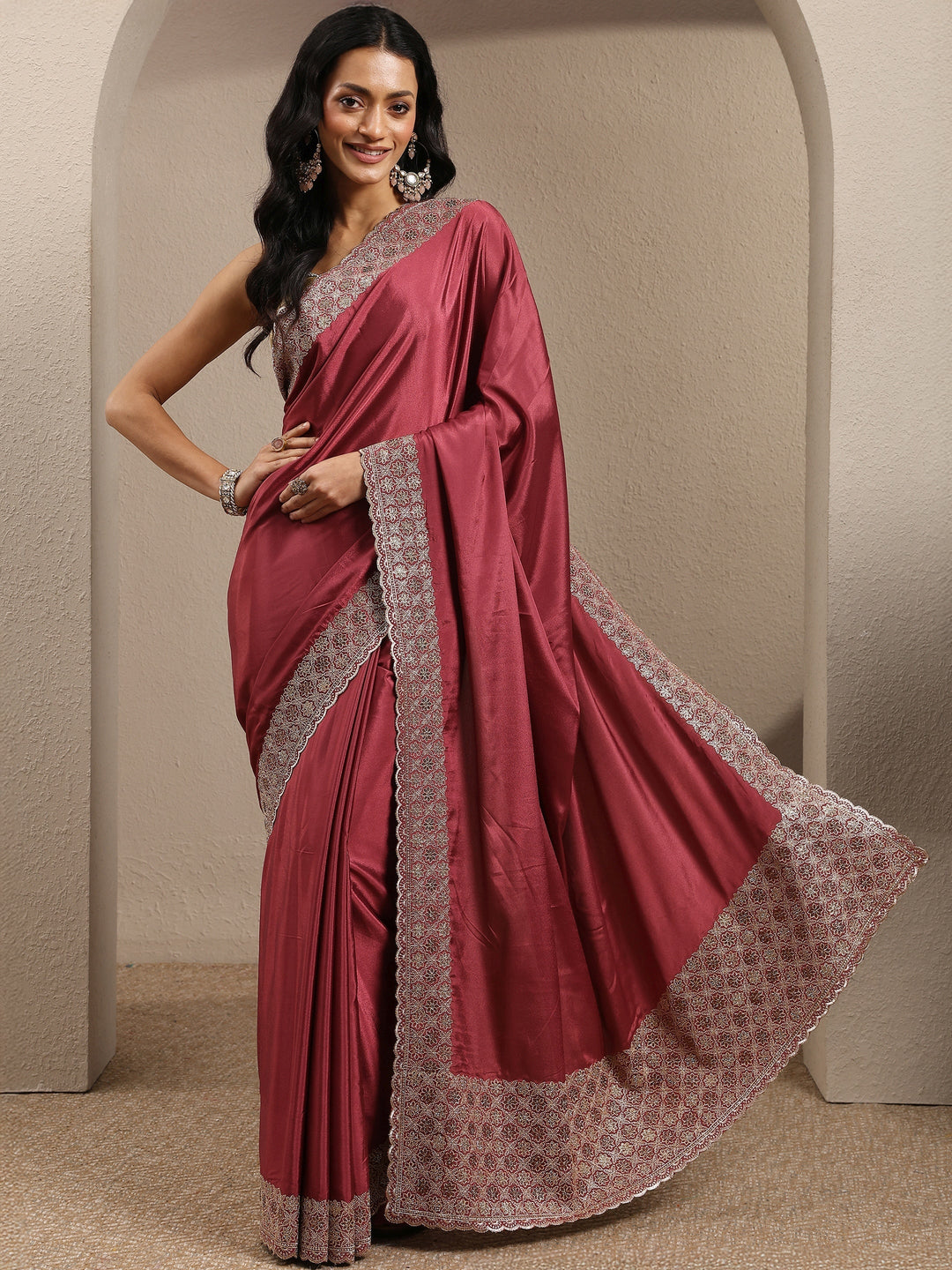 Mauve Solid Silk Blend Saree With Unstitched Blouse Piece