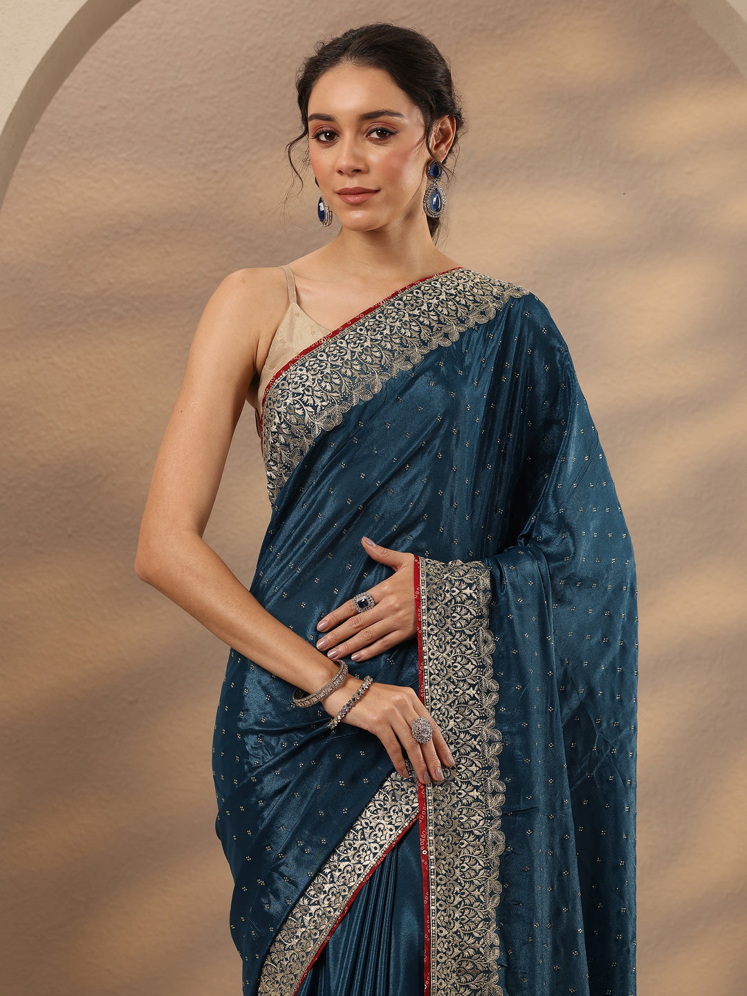 Navy Blue Embellished Silk Blend Saree With Unstitched Blouse Piece