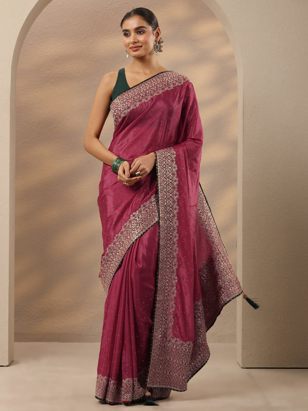 Pink Embellished Silk Blend Saree With Unstitched Blouse Piece