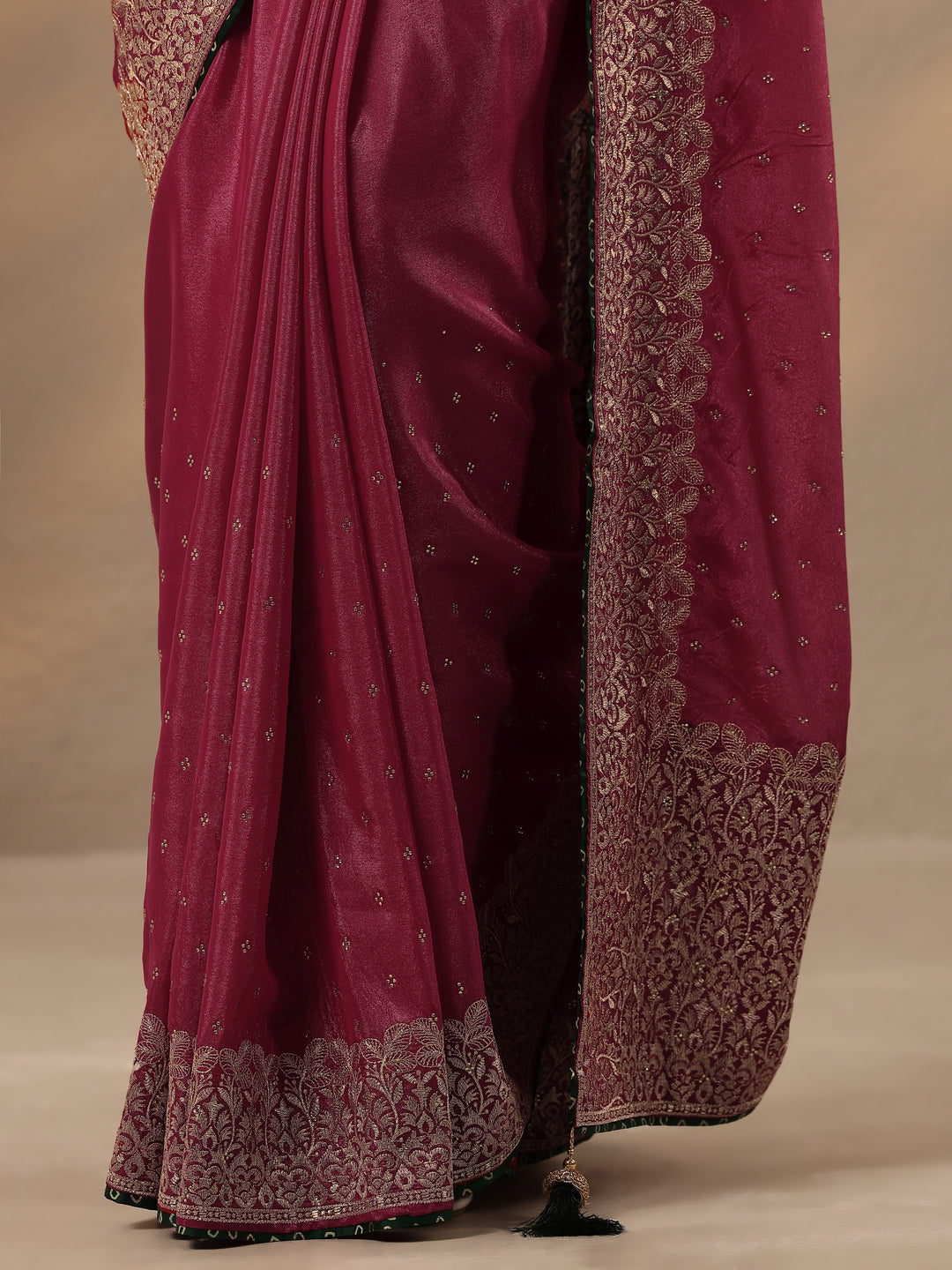 Pink Embellished Silk Blend Saree With Unstitched Blouse Piece