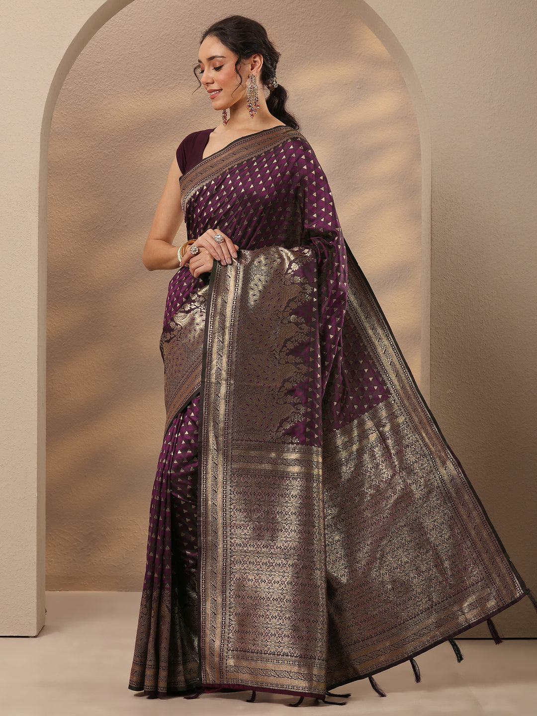 Burgundy Woven Design Silk Blend Saree With Unstitched Blouse Piece