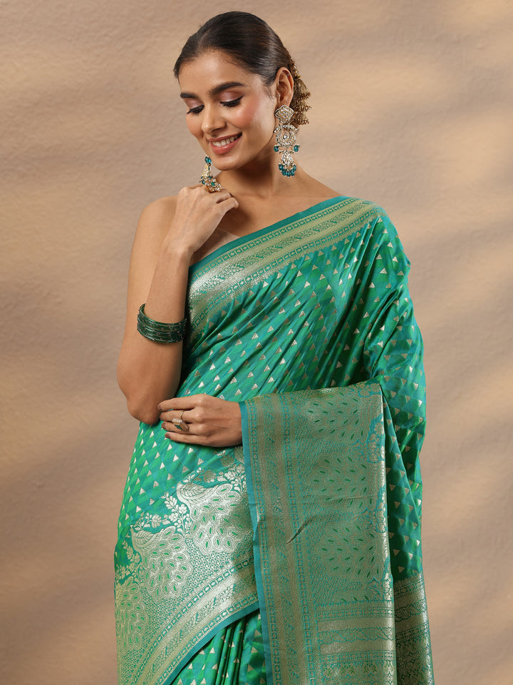 Green Woven Design Silk Blend Saree With Unstitched Blouse Piece