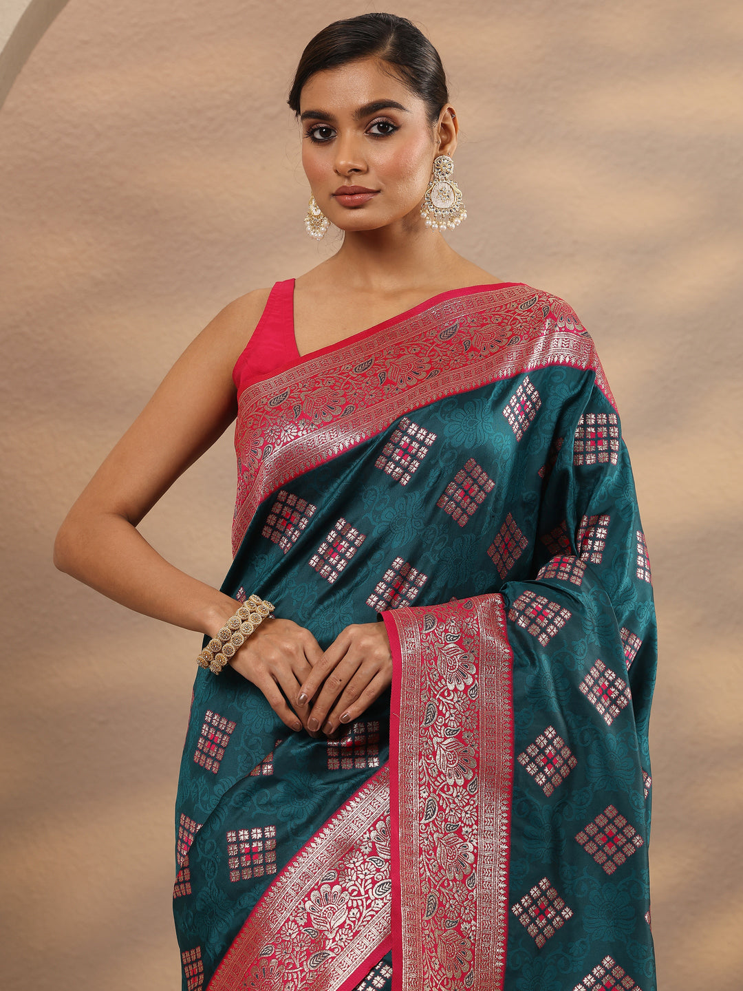 Blue Geometric Woven Design Silk Blend Saree With Unstitched Blouse Piece