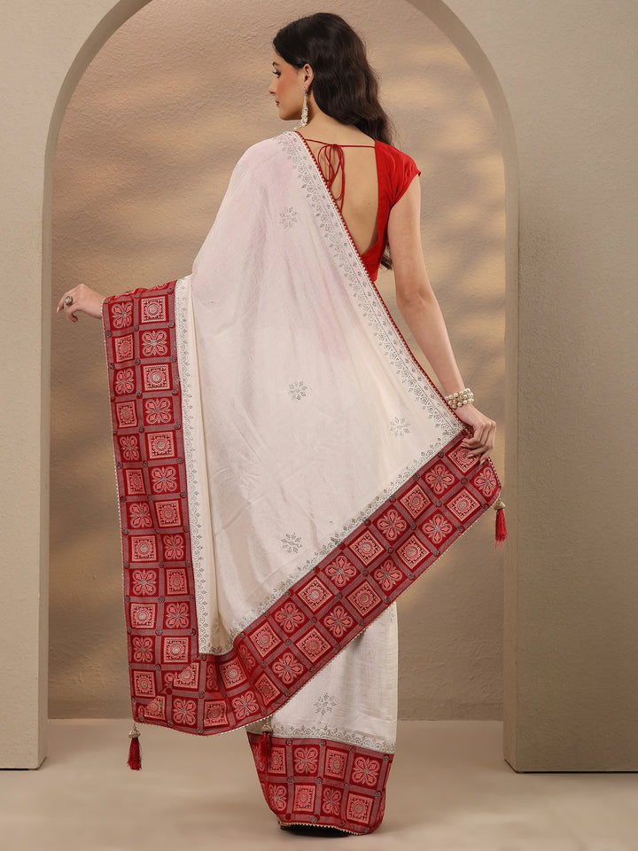 Off White Embellished Silk Blend Saree With Unstitched Blouse Piece