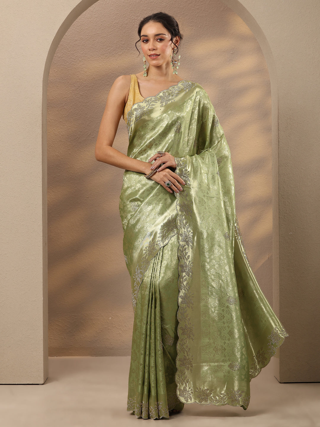 Green Woven Design Silk Blend Saree With Unstitched Blouse Piece