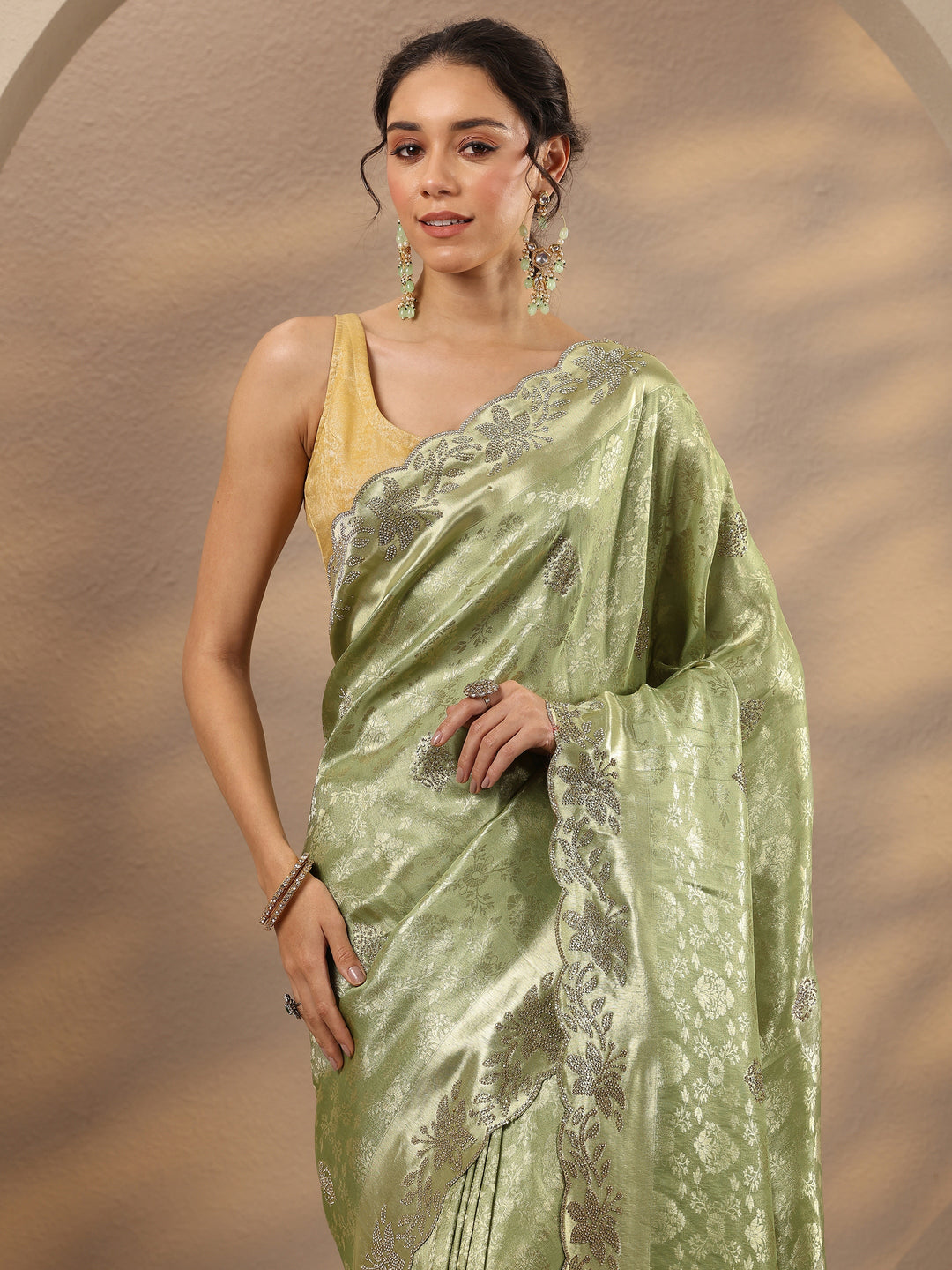 Green Woven Design Silk Blend Saree With Unstitched Blouse Piece