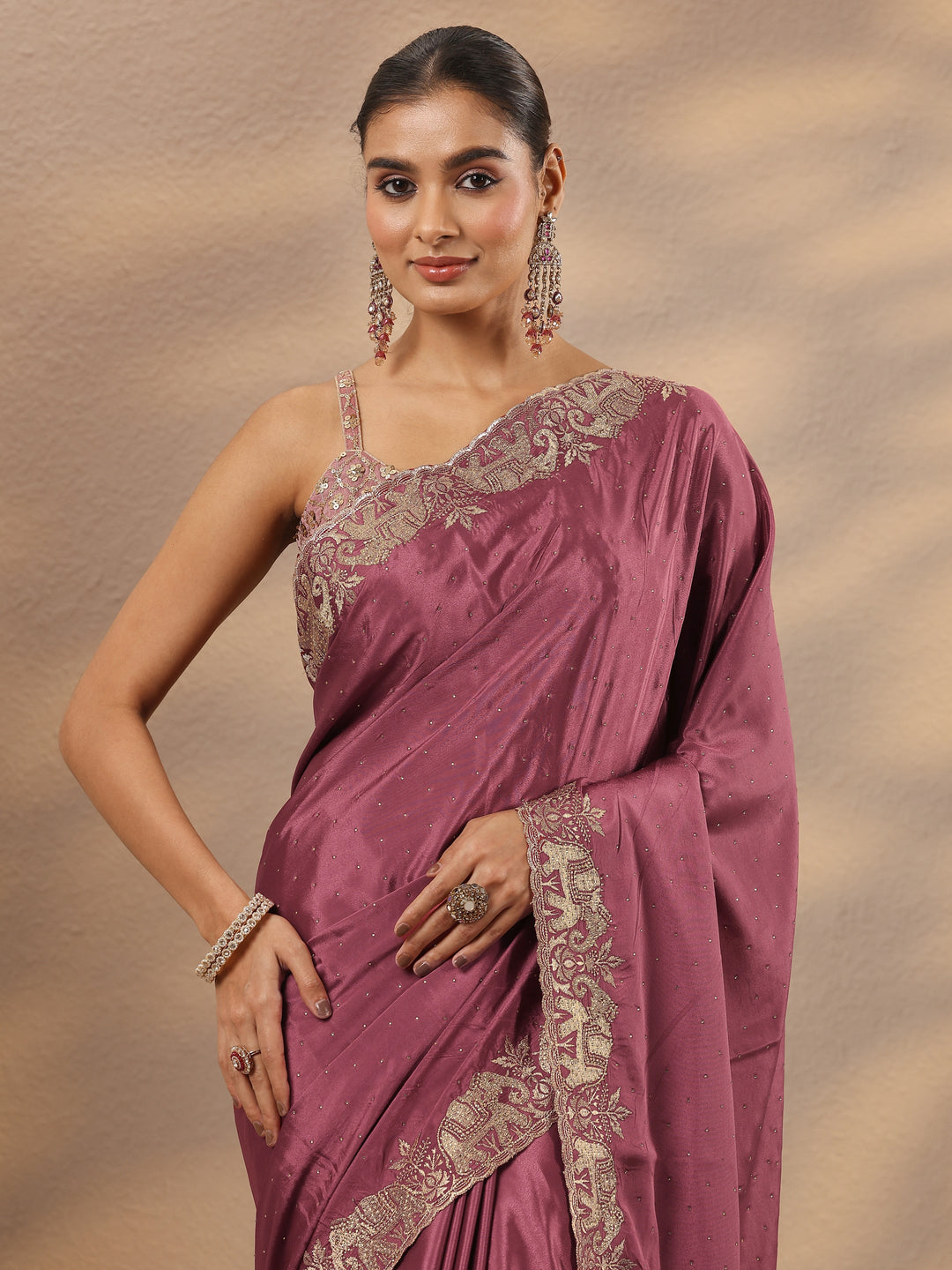 Mauve Embellished Silk Blend Saree With Unstitched Blouse Piece