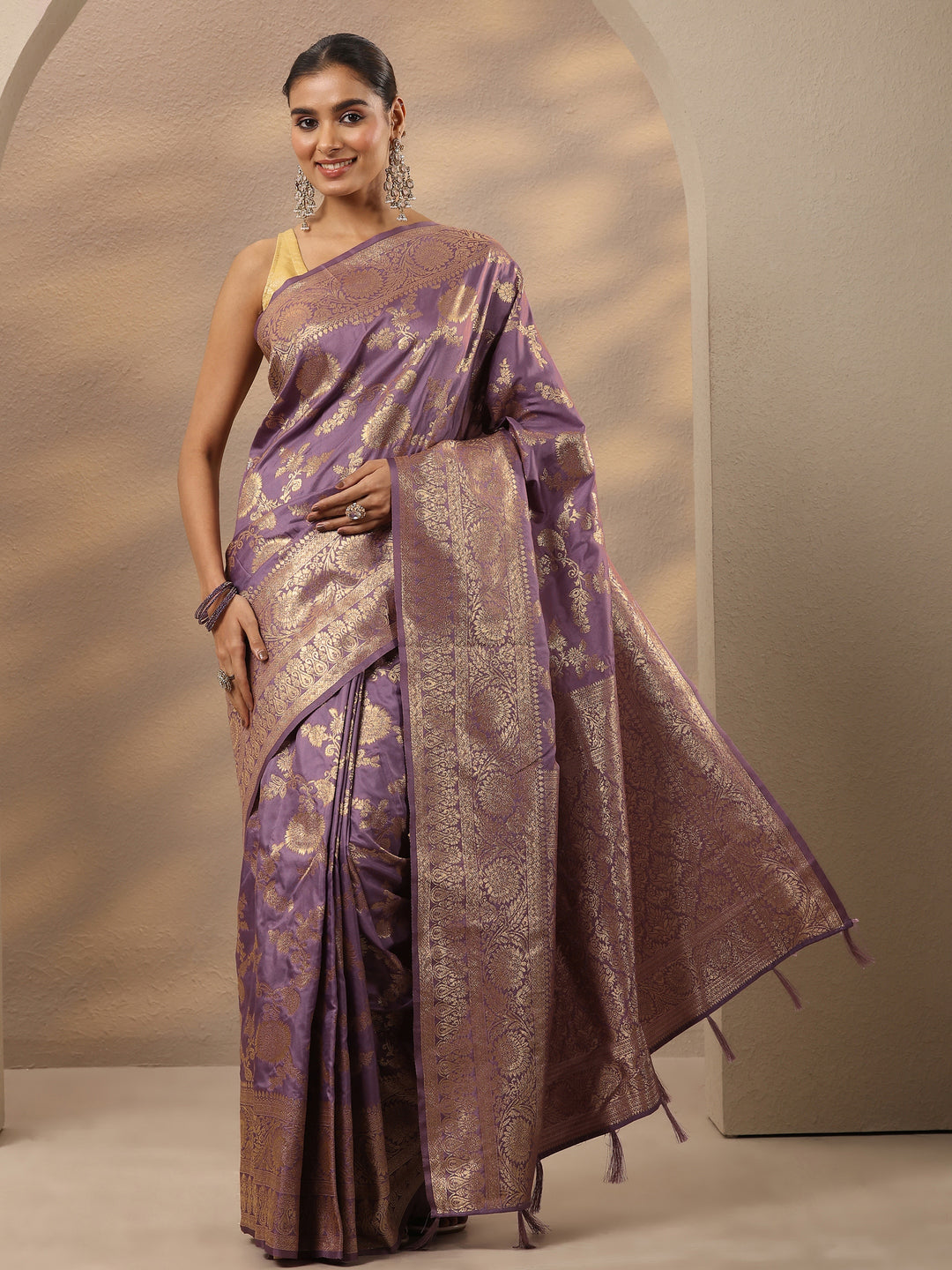 Purple Woven Design Silk Blend Saree With Unstitched Blouse Piece