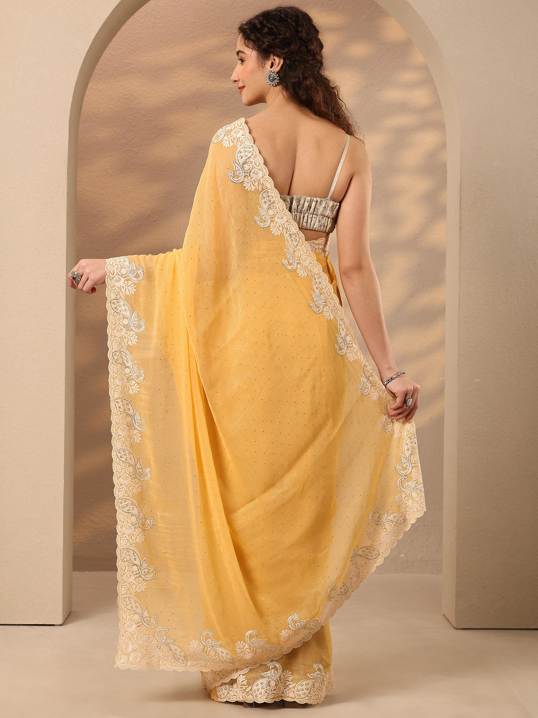 Yellow Embellished Silk Blend Saree With Unstitched Blouse Piece