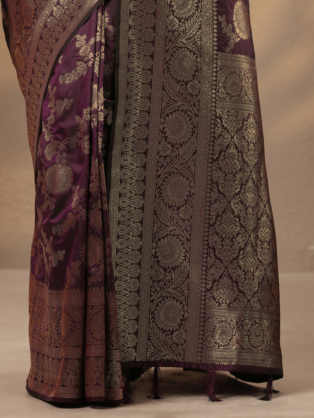 Burgundy Woven Design Silk Blend Saree With Unstitched Blouse Piece