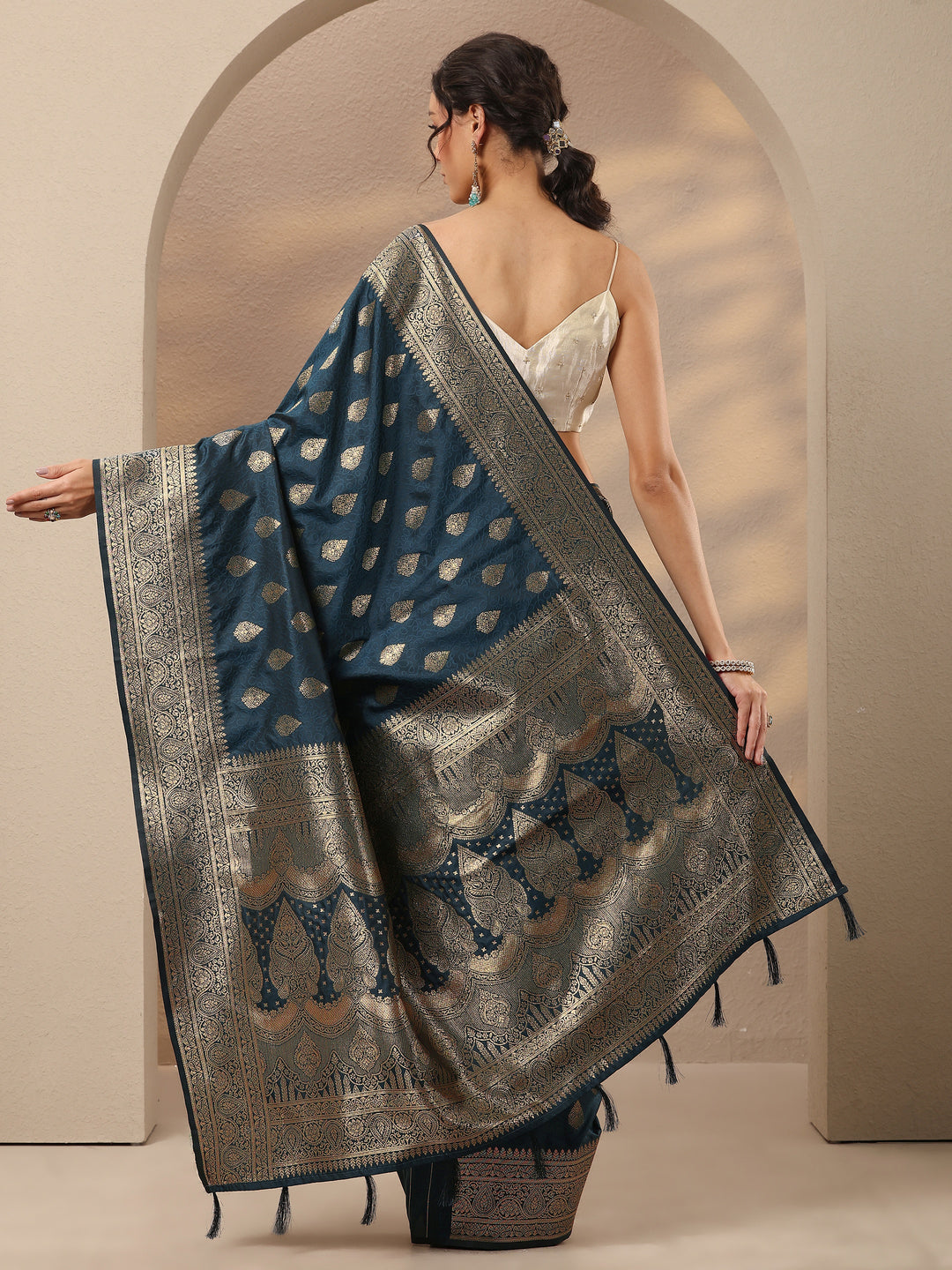 Navy Blue Woven Design Silk Blend Saree With Unstitched Blouse Piece