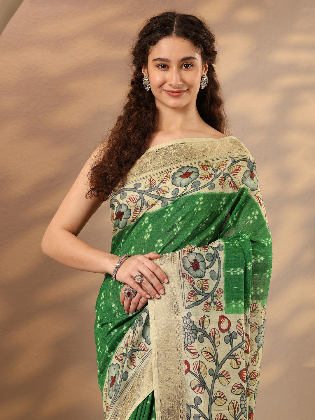 Green Printed Silk Blend Saree With Unstitched Blouse Piece