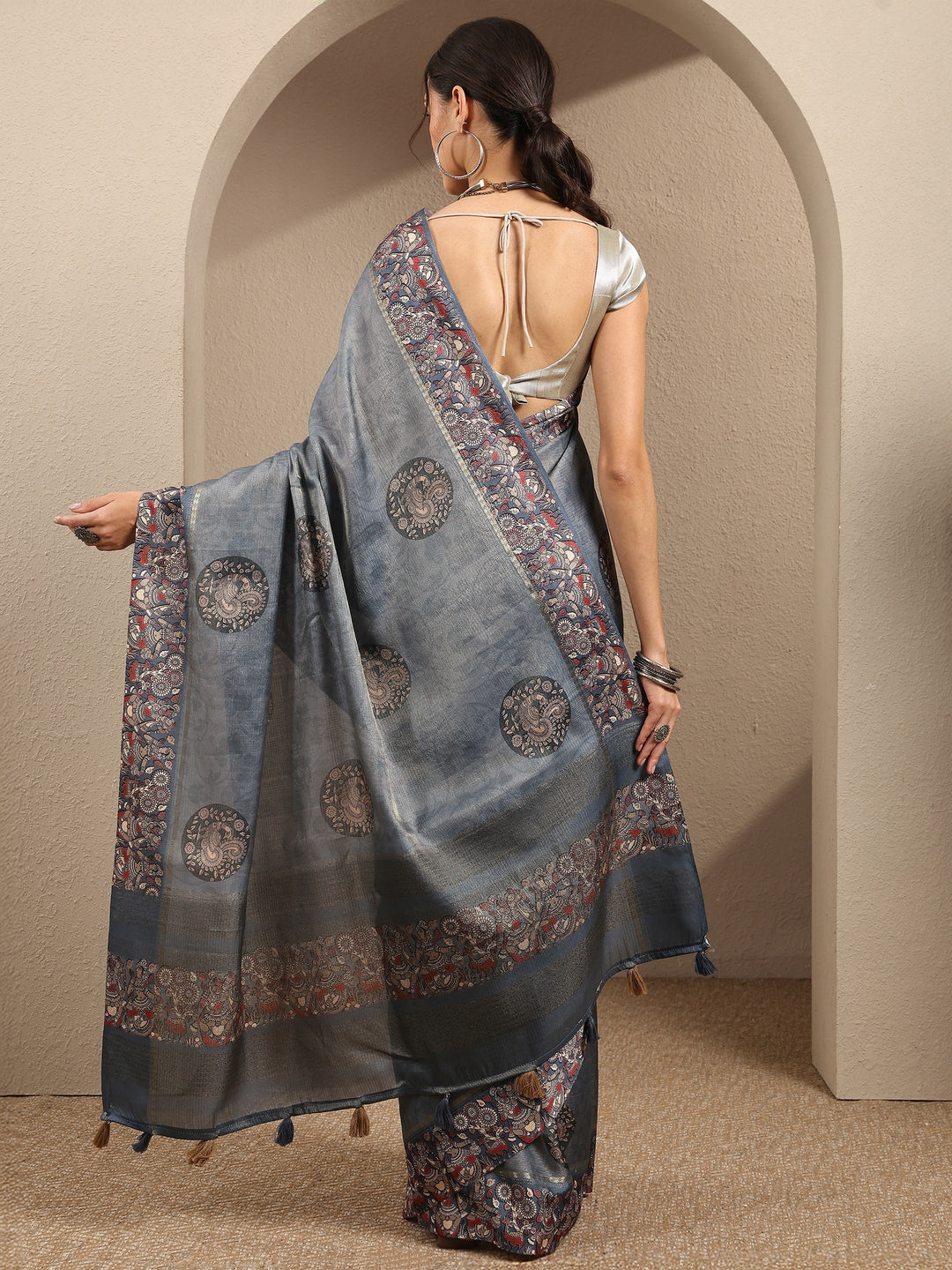 Grey Printed Silk Blend Saree With Unstitched Blouse Piece