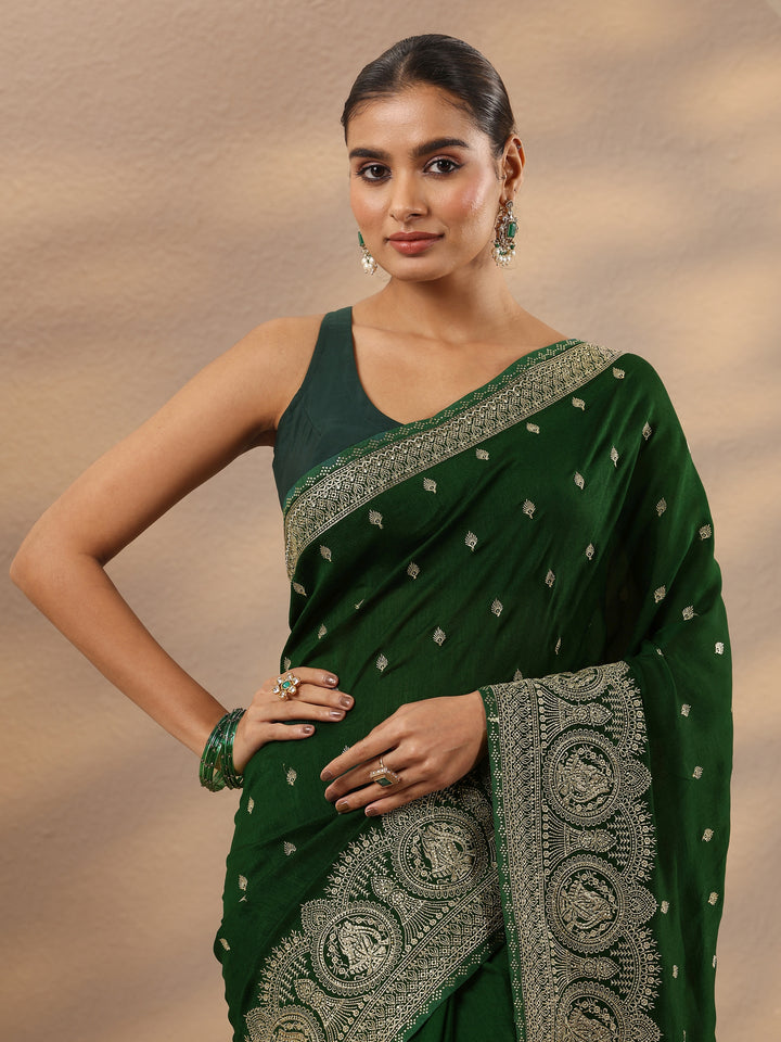 Green Embroidered Georgette Saree With Unstitched Blouse Piece