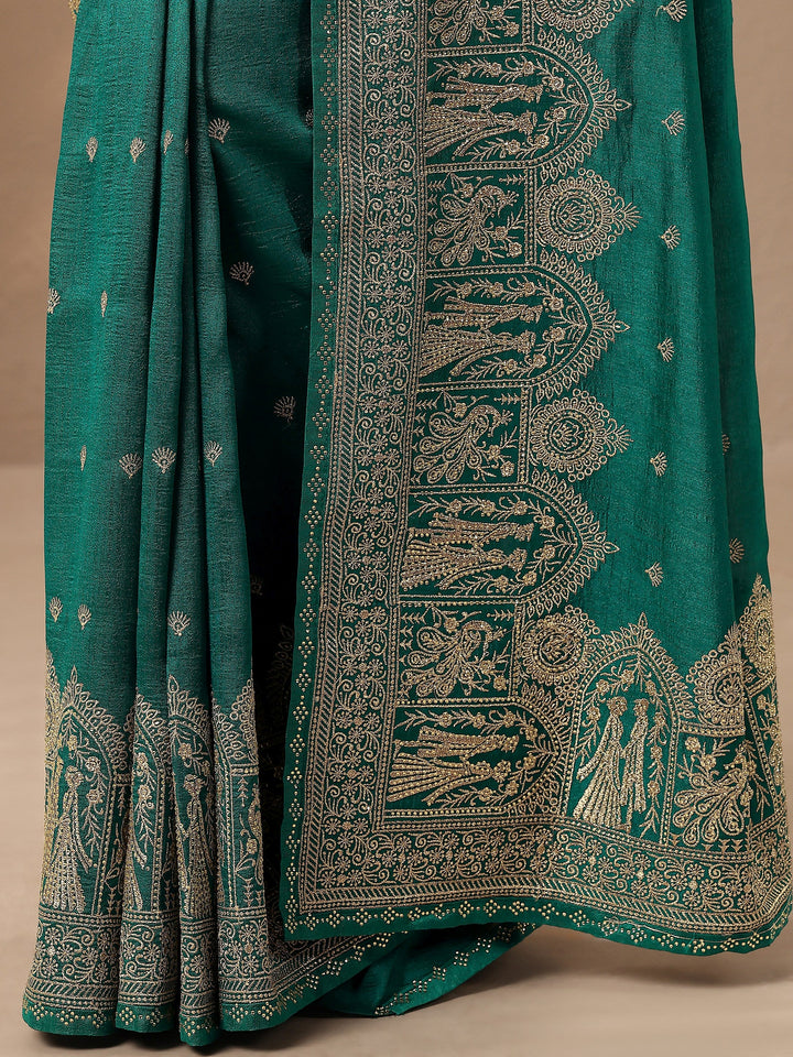 Green Embroidered Georgette Saree With Unstitched Blouse Piece