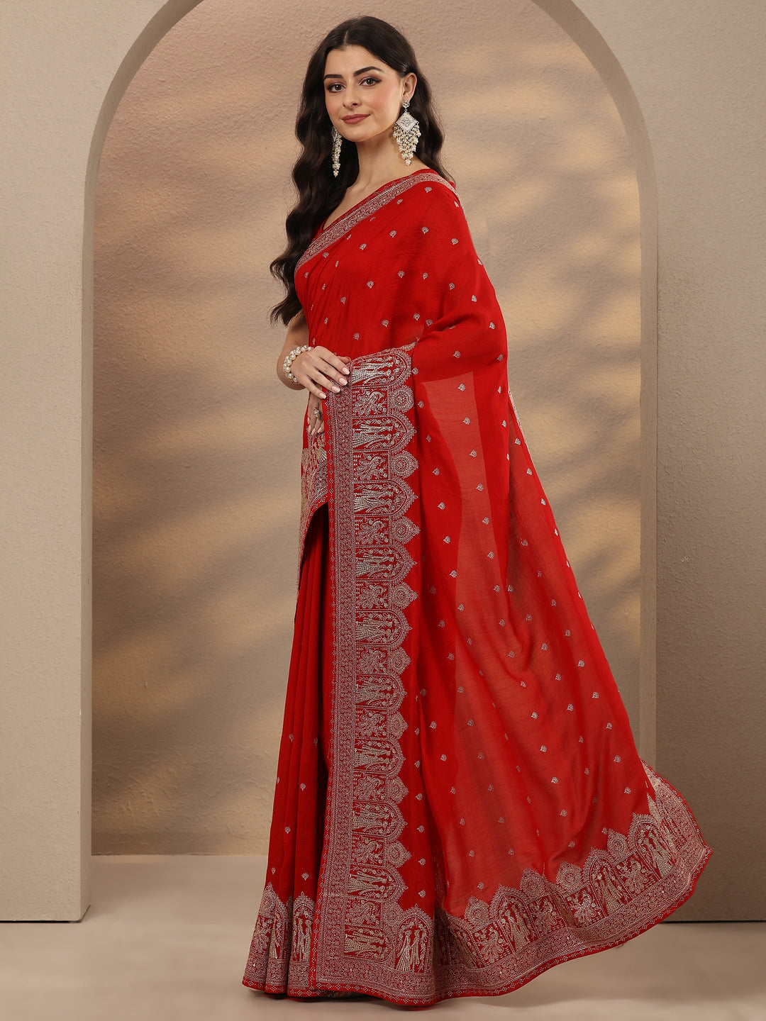 Red Embroidered Georgette Saree With Unstitched Blouse Piece