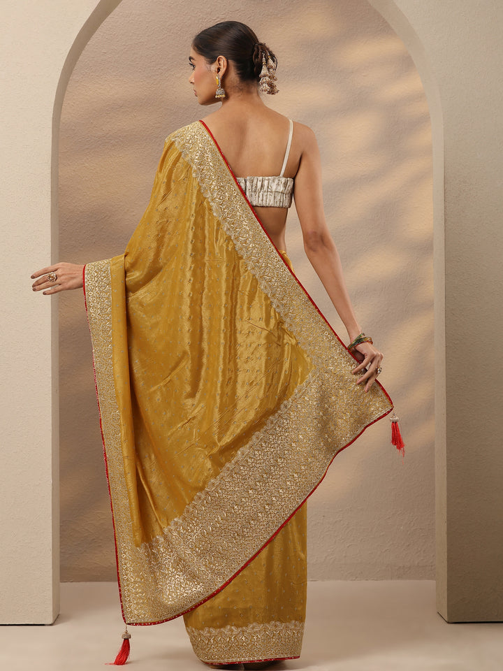 Mustard Embellished Silk Blend Saree With Unstitched Blouse Piece