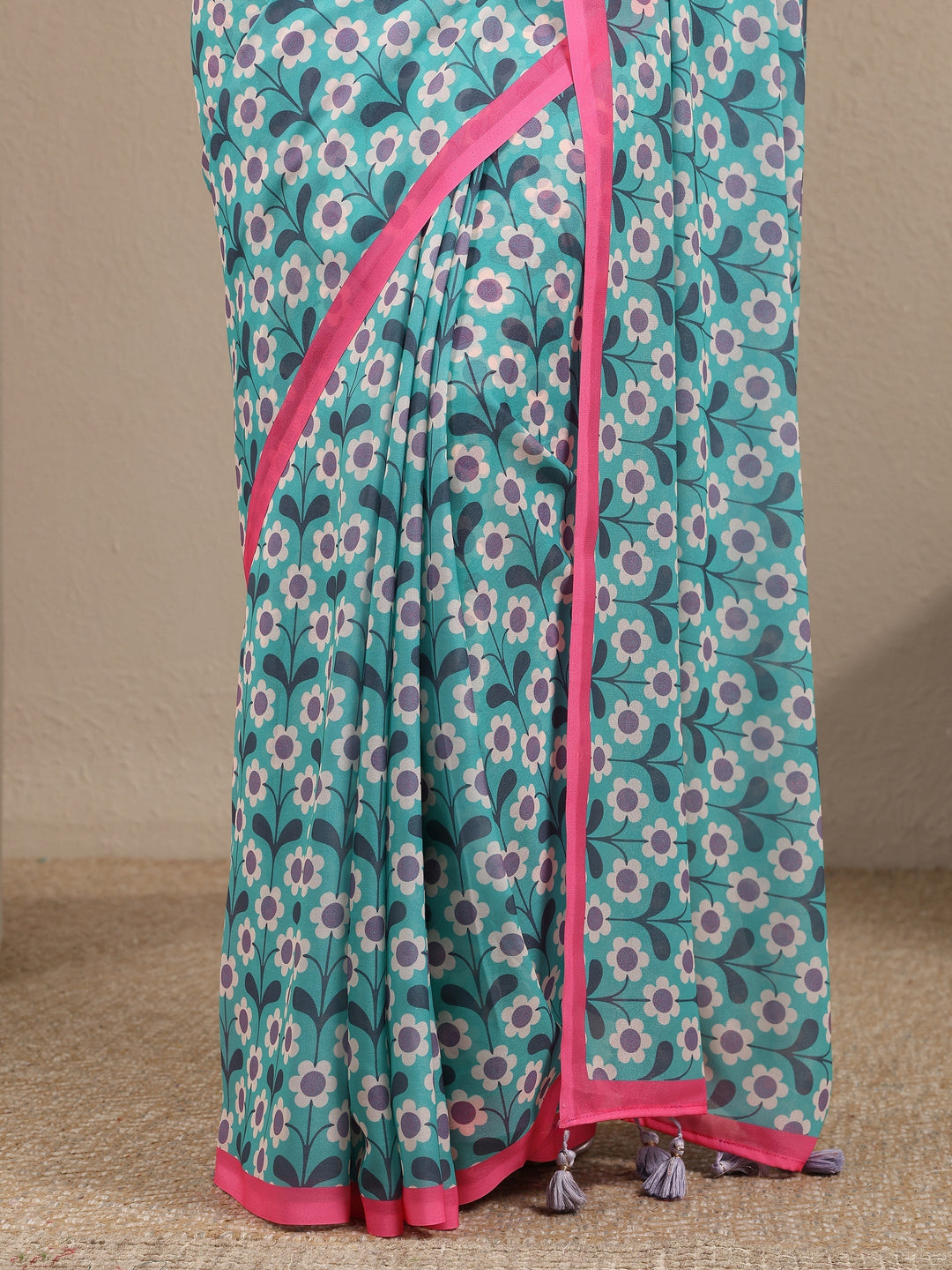 Green Printed Georgette Saree With Unstitched Blouse Piece