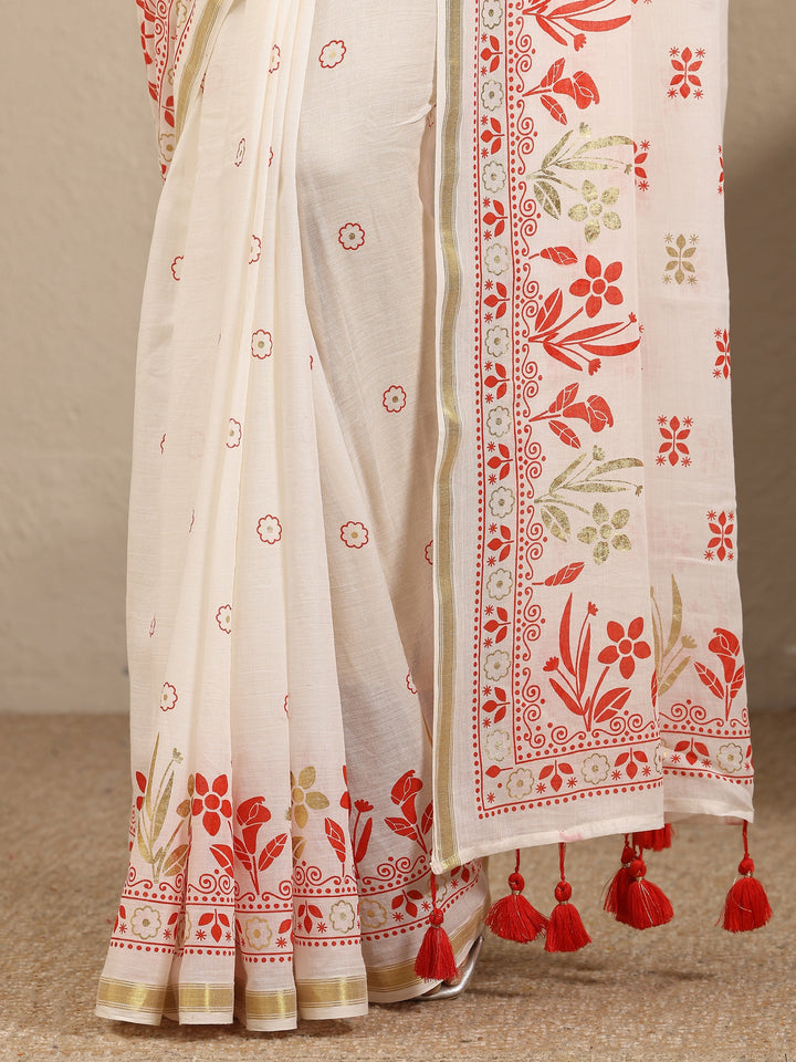 Off White Printed Cotton Blend Saree With Unstitched Blouse Piece