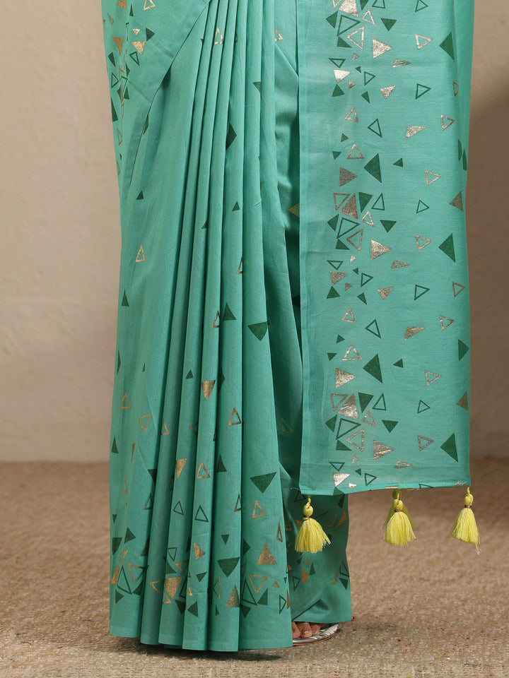 Green Geometric Printed Cotton Blend Saree With Unstitched Blouse Piece