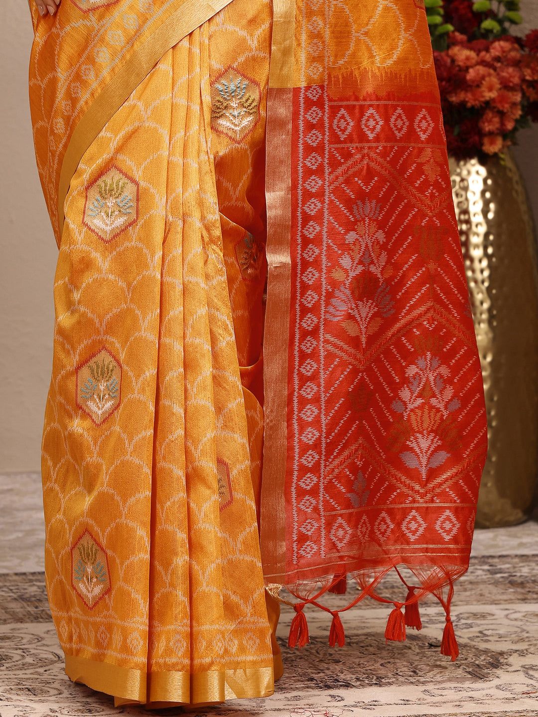 Mustard Woven Design Banarsi Silk Blend Saree With Unstitched Blouse Piece