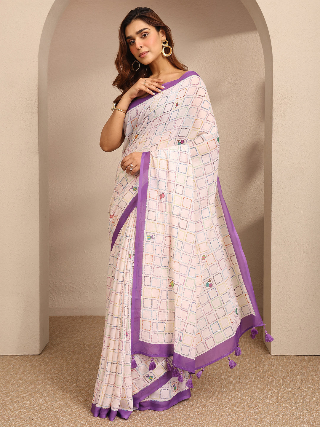 Multi Geometric Printed Cotton Blend Saree With Unstitched Blouse Piece