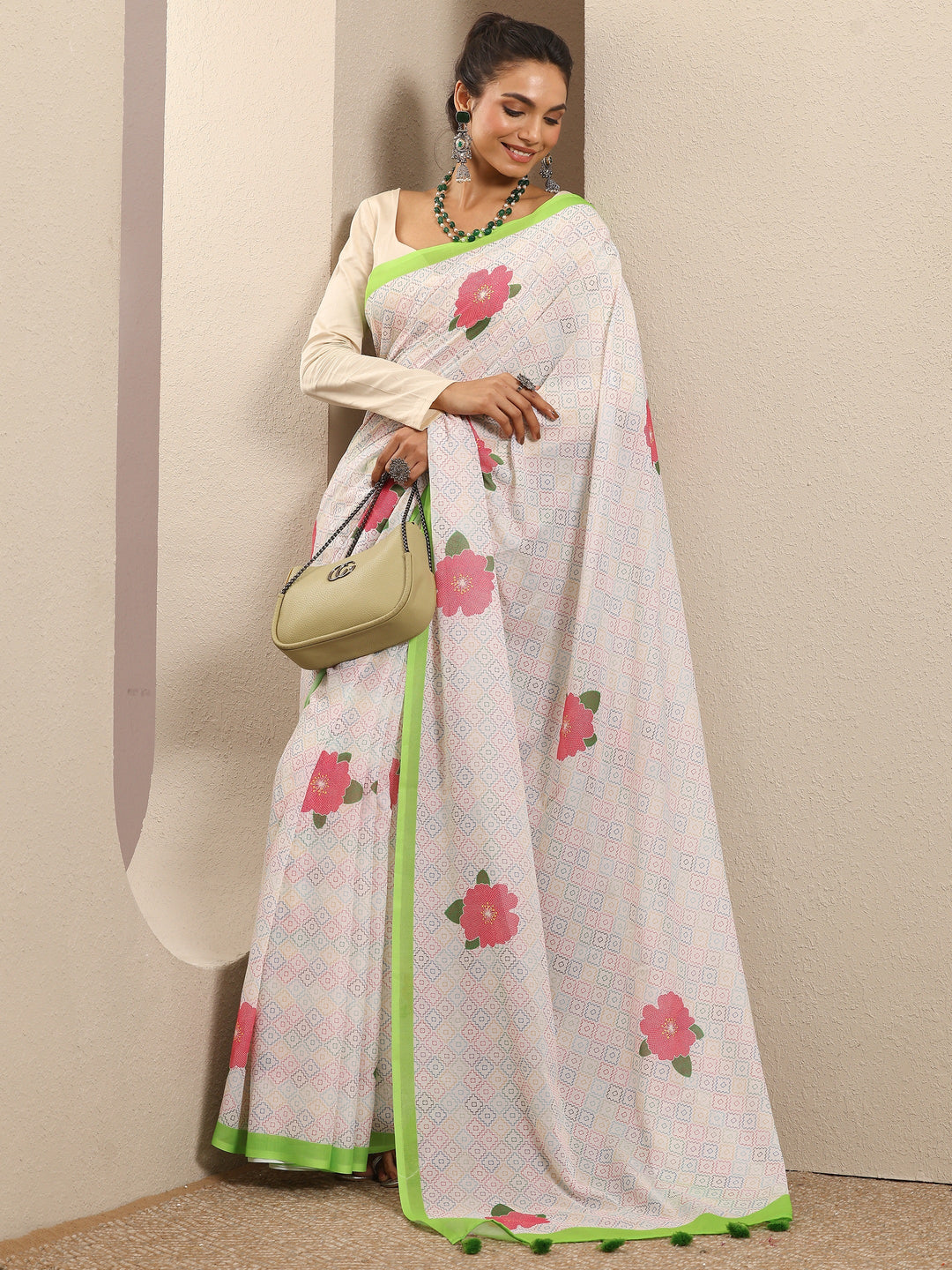 Multi Geometric Printed Cotton Blend Saree With Unstitched Blouse Piece