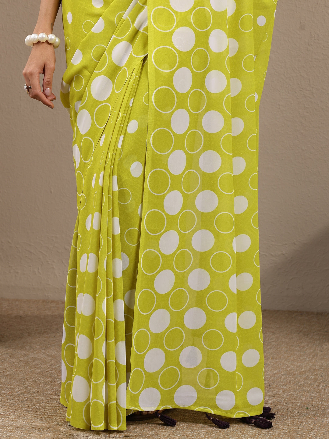 Green Geometric Printed Georgette Saree With Unstitched Blouse Piece