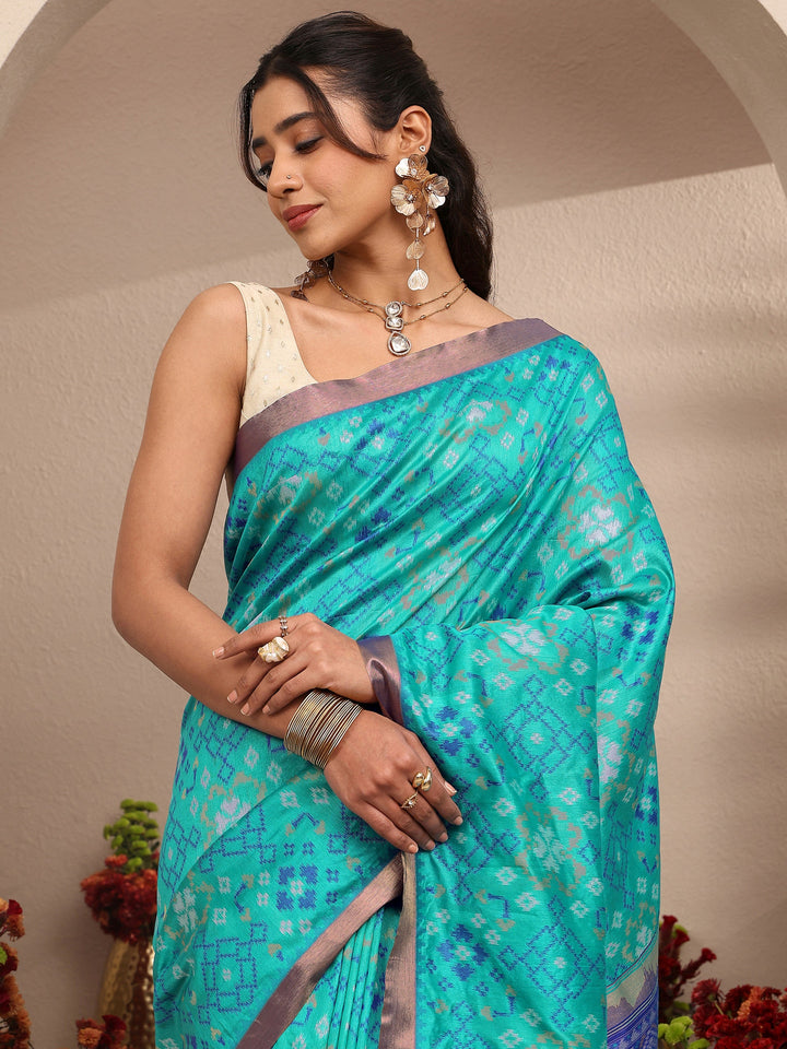 Green Woven Design Banarsi Silk Blend Saree With Unstitched Blouse Piece