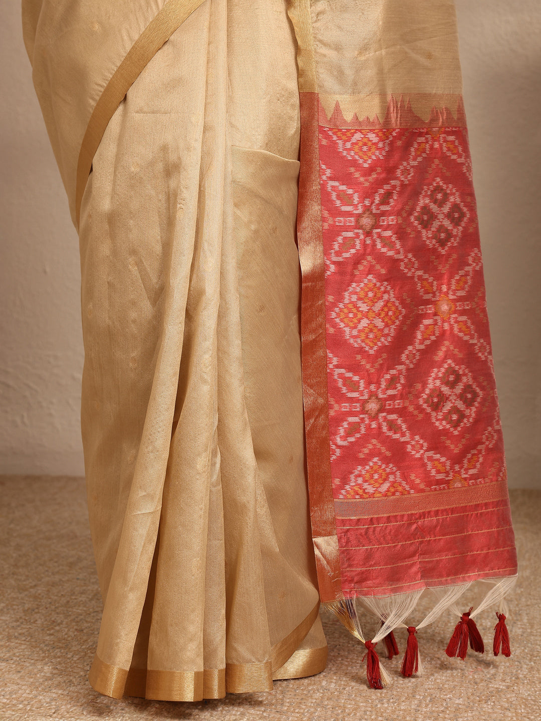 Beige Woven Design Banarsi Silk Blend Saree With Unstitched Blouse Piece