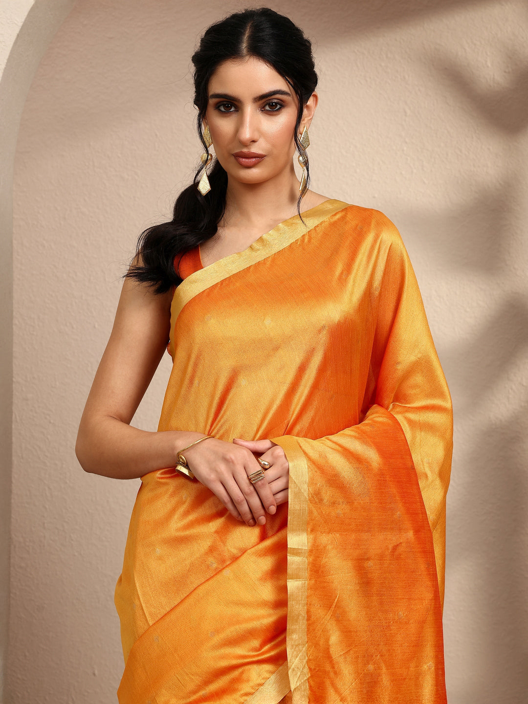 Red Woven Design Banarsi Silk Blend Saree With Unstitched Blouse Piece