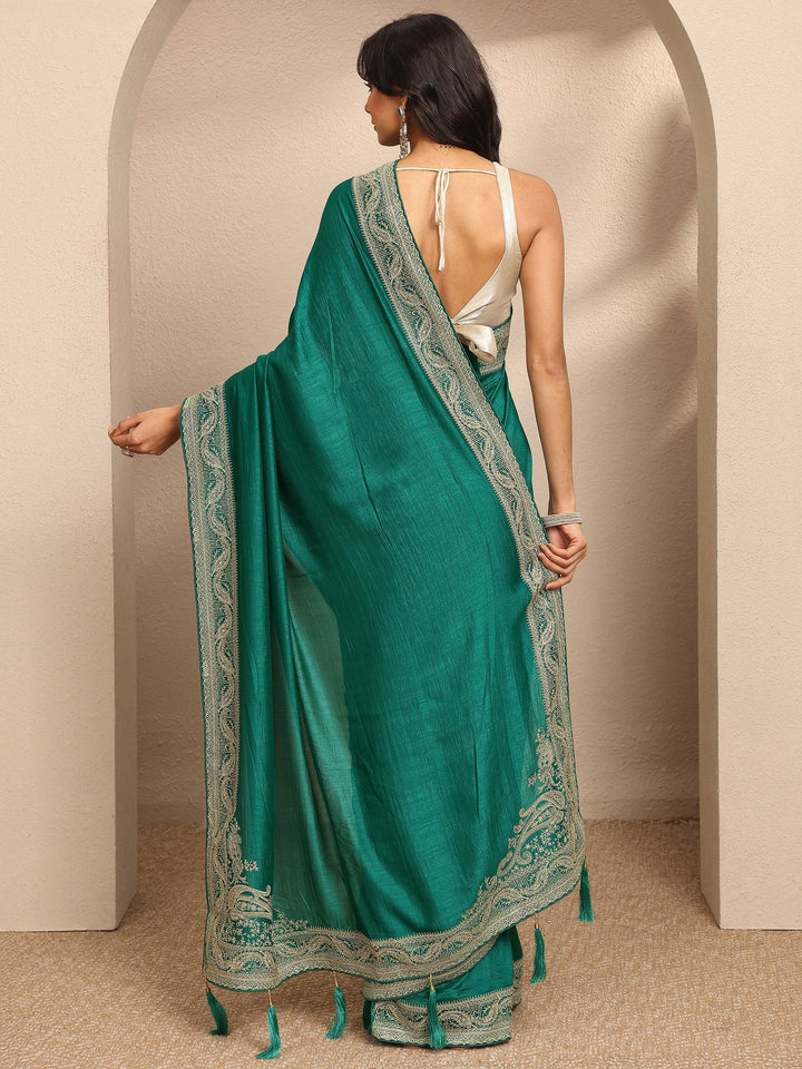 Green Solid Georgette Saree With Unstitched Blouse Piece