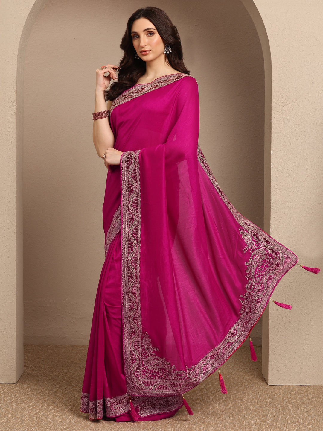 Pink Solid Georgette Saree With Unstitched Blouse Piece