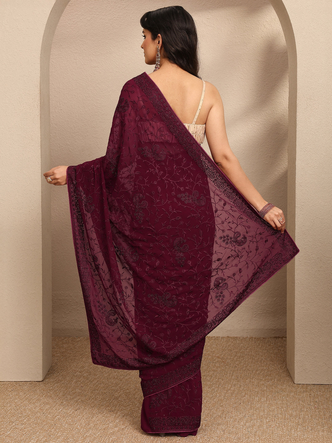 Maroon Embroidered Silk Blend Saree With Unstitched Blouse Piece