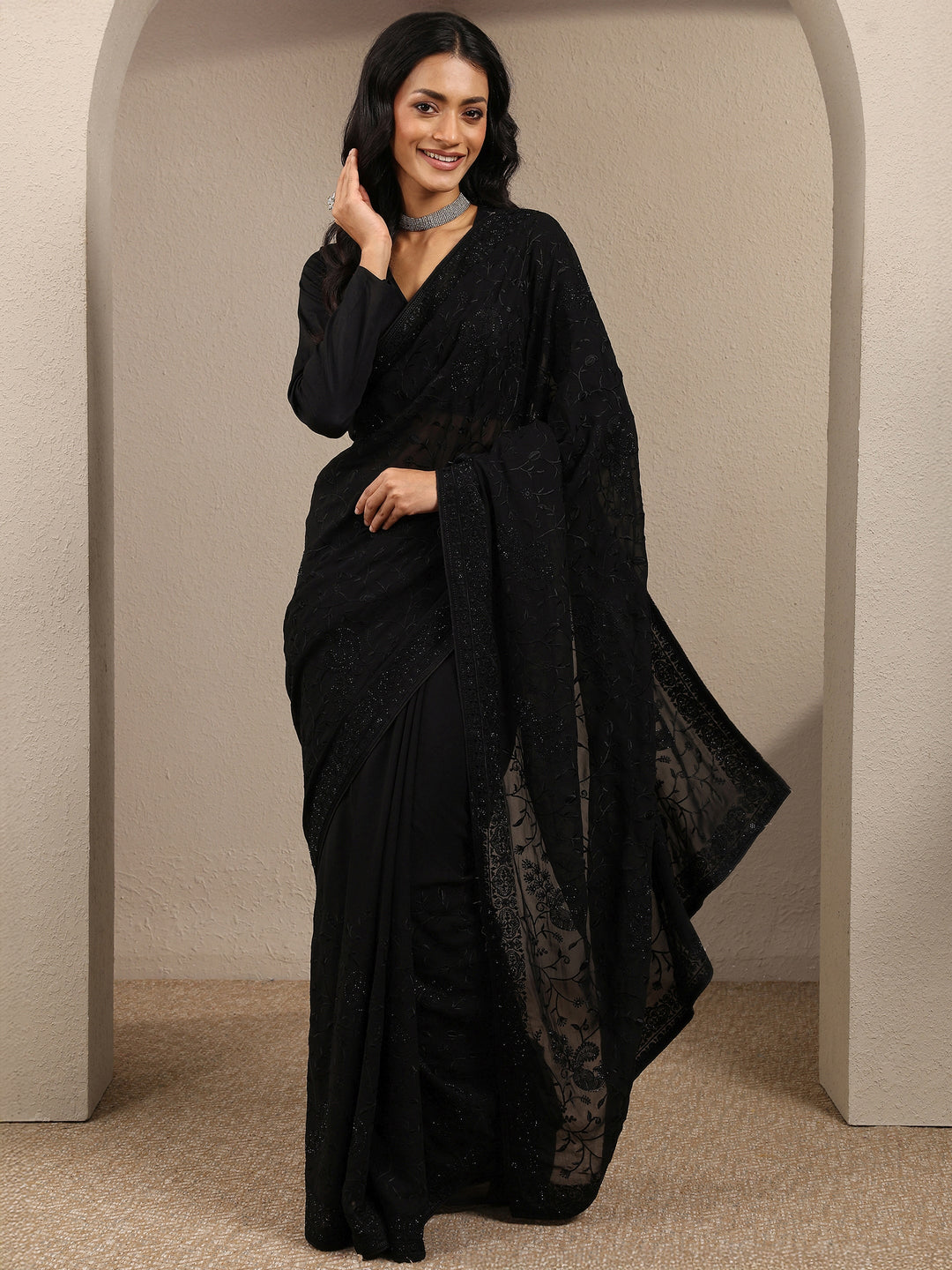 Black Embroidered Silk Blend Saree With Unstitched Blouse Piece