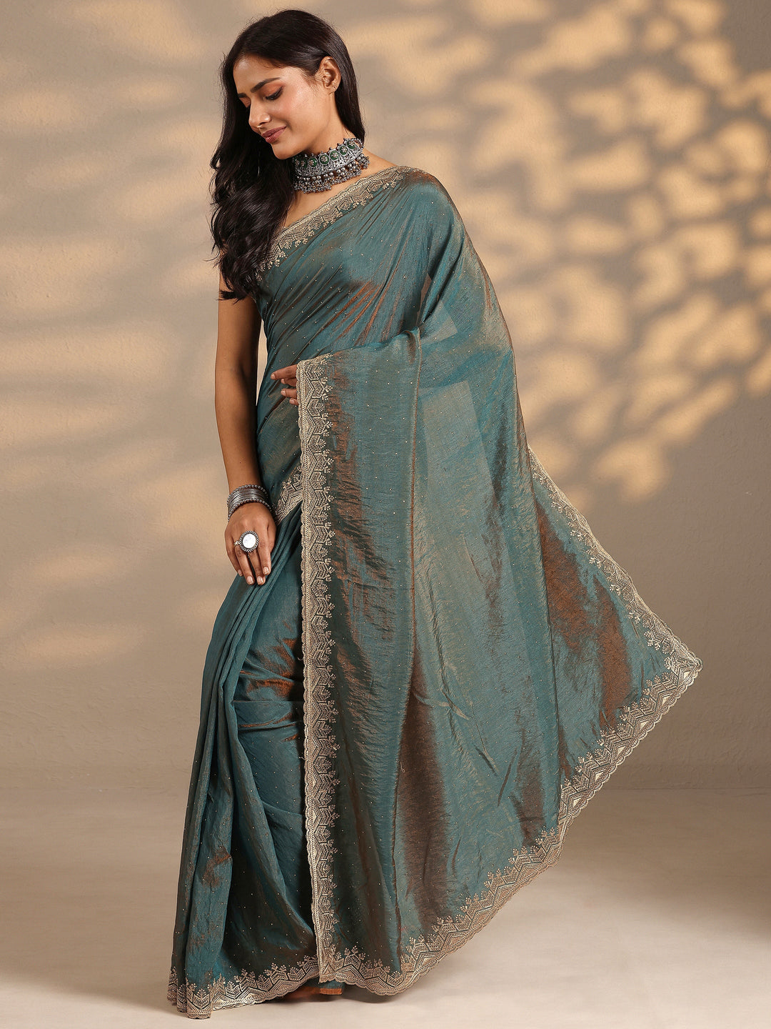 Blue Embellished Silk Blend Saree With Unstitched Blouse Piece