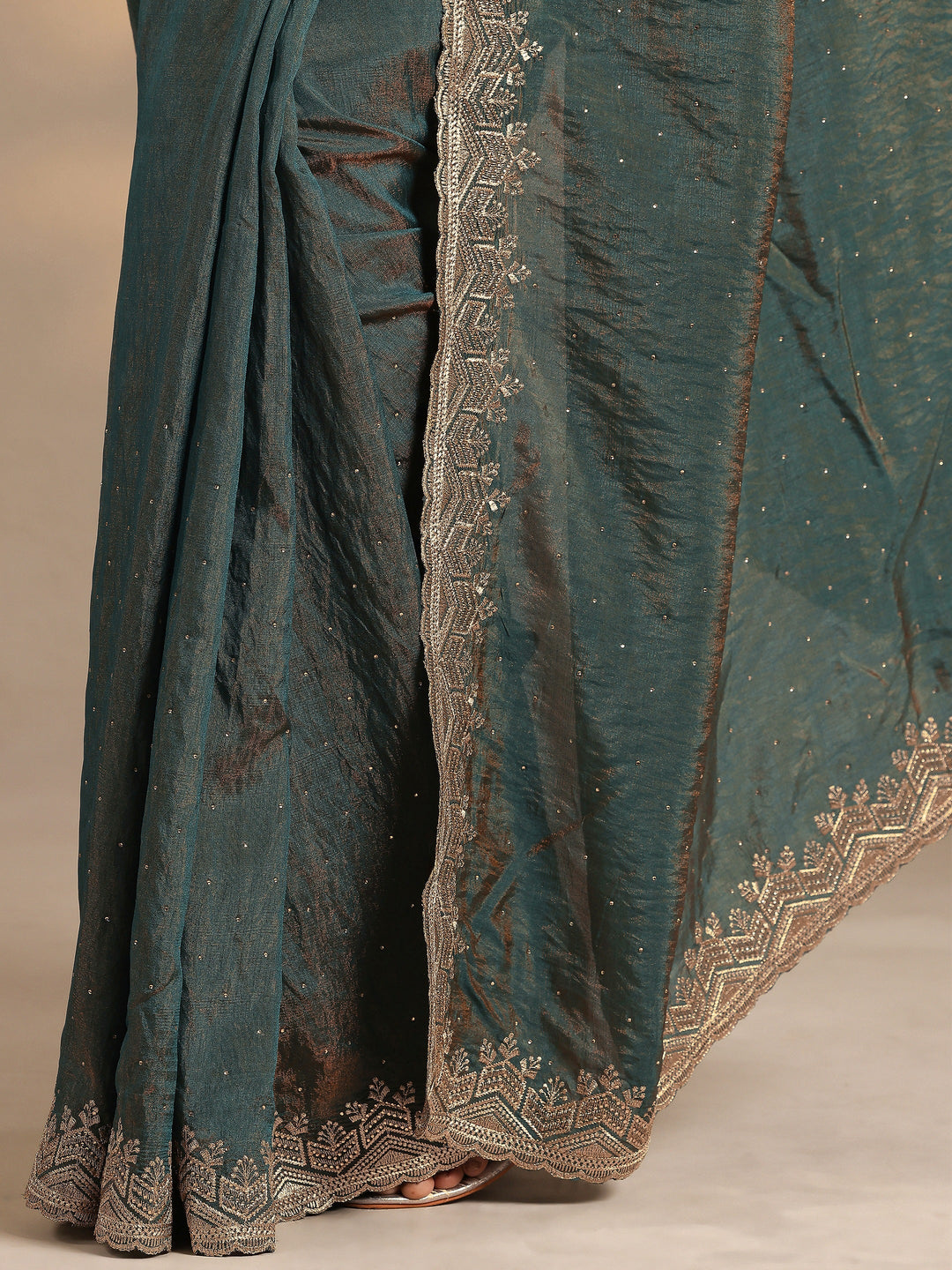 Blue Embellished Silk Blend Saree With Unstitched Blouse Piece