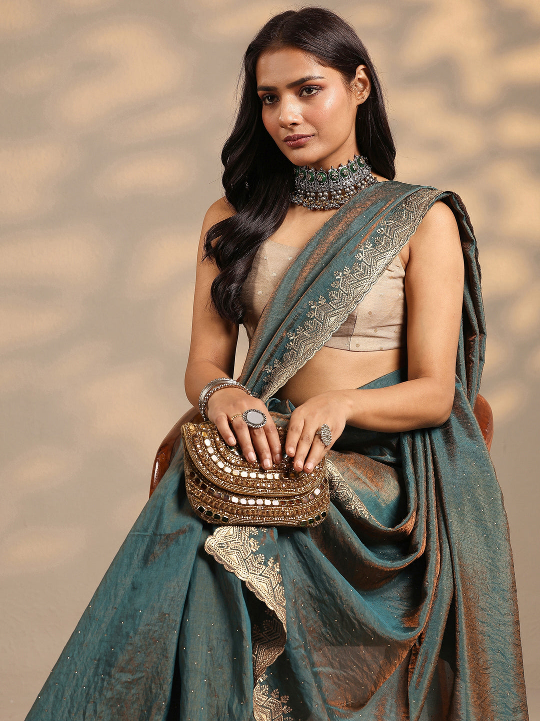Blue Embellished Silk Blend Saree With Unstitched Blouse Piece
