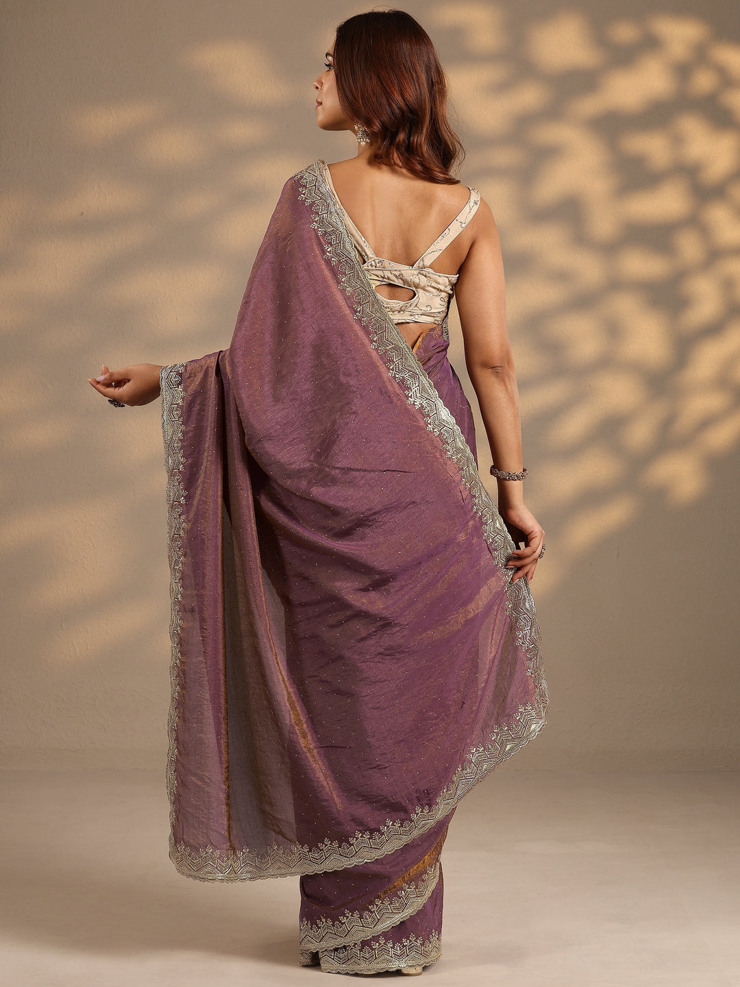 Purple Embellished Silk Blend Saree With Unstitched Blouse Piece
