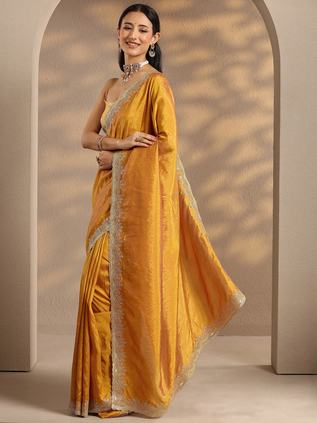Mustard Embellished Silk Blend Saree With Unstitched Blouse Piece