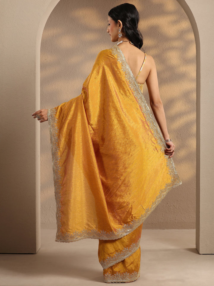 Mustard Embellished Silk Blend Saree With Unstitched Blouse Piece