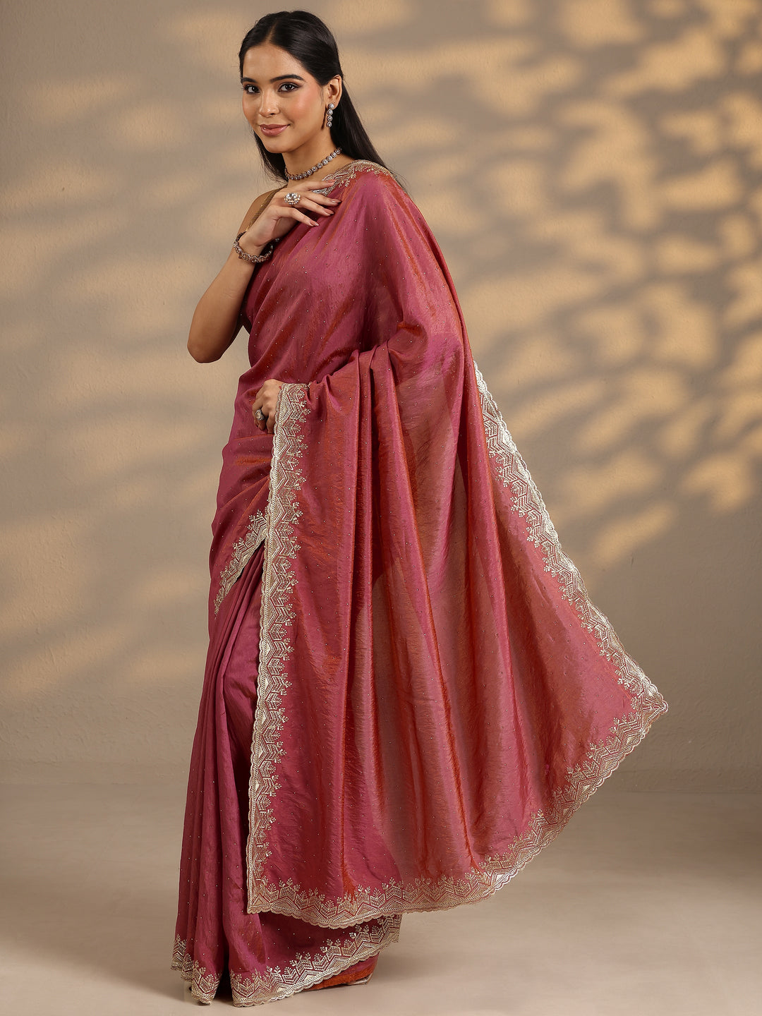 Pink Embellished Silk Blend Saree With Unstitched Blouse Piece