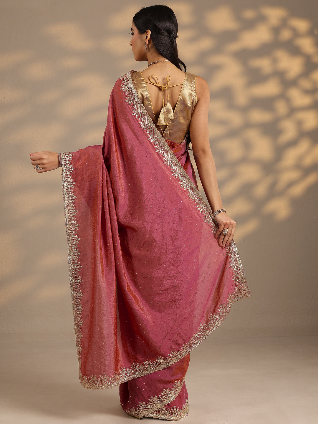 Pink Embellished Silk Blend Saree With Unstitched Blouse Piece