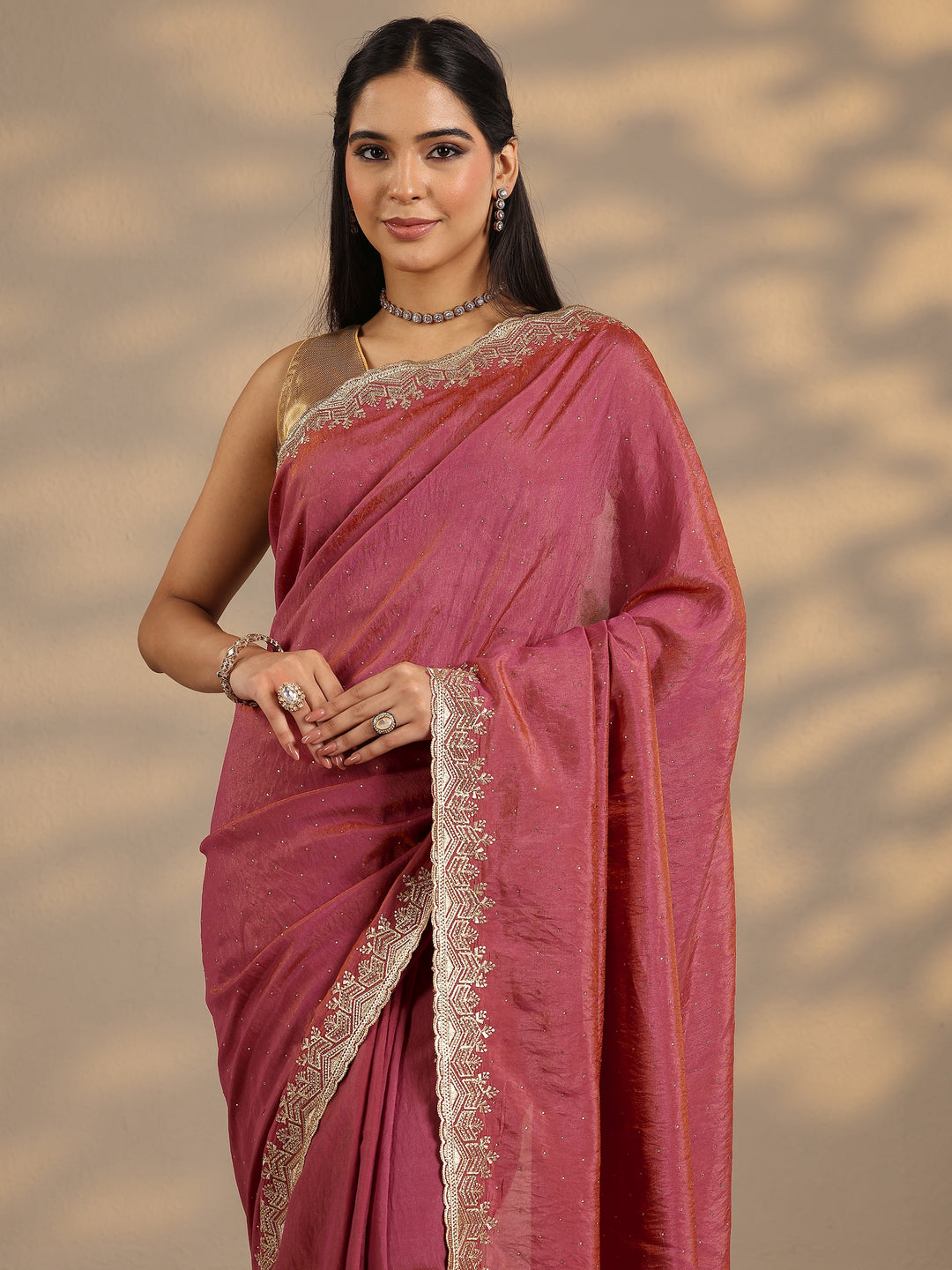 Pink Embellished Silk Blend Saree With Unstitched Blouse Piece