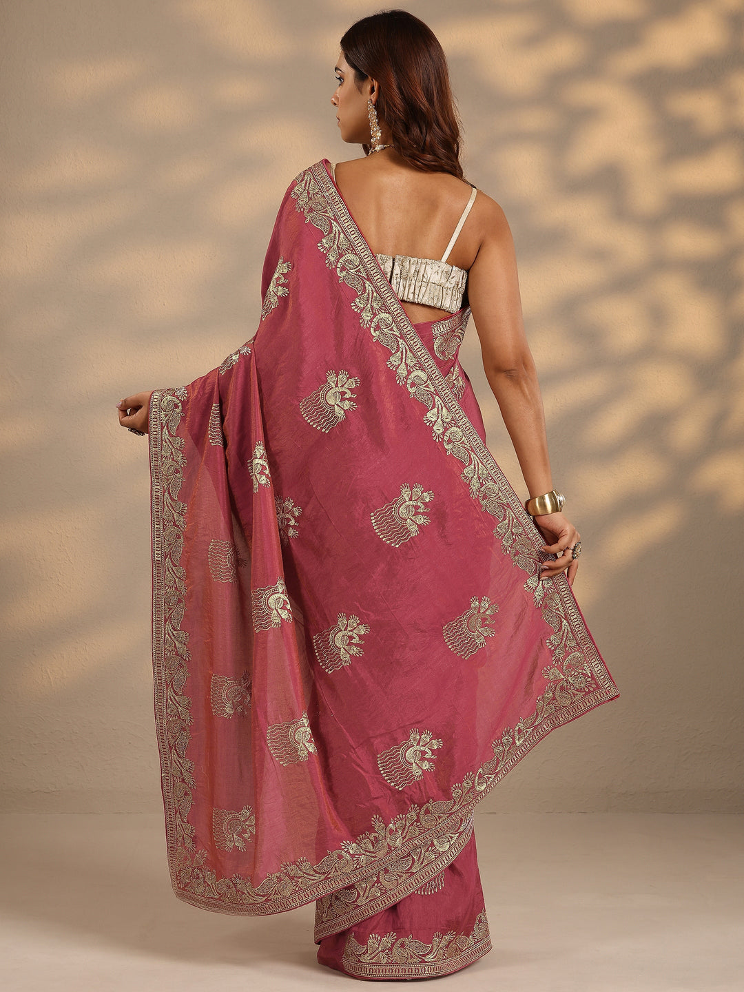 Pink Embroidered Organza Saree With Unstitched Blouse Piece