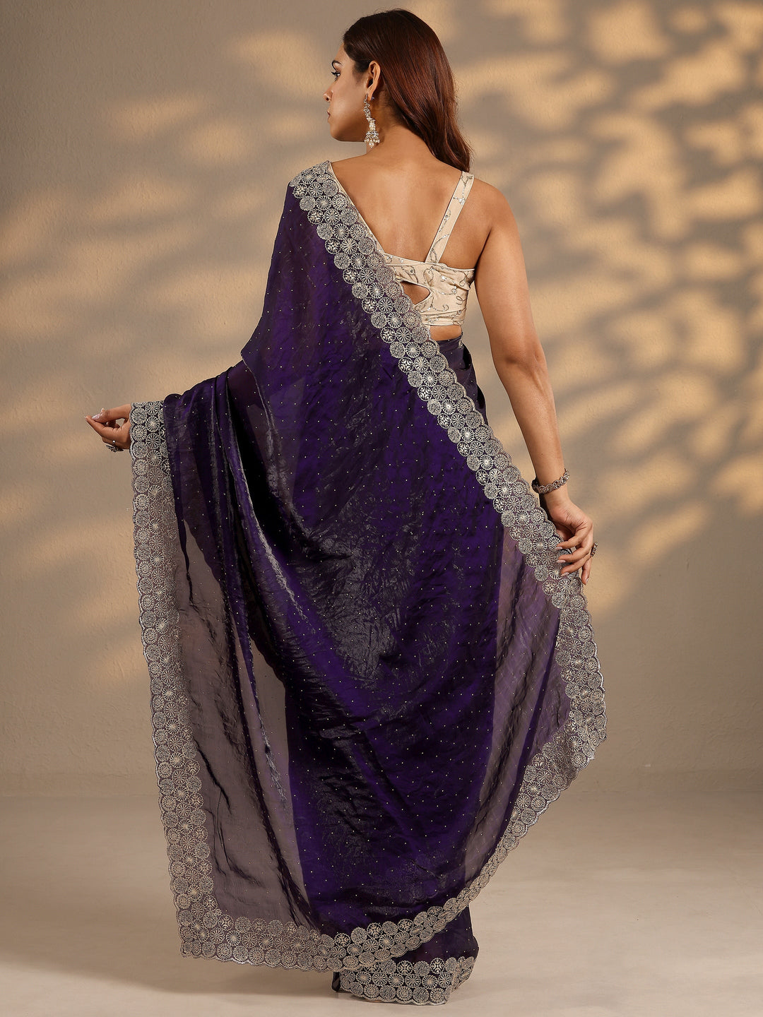 Purple Embellished Silk Blend Saree With Unstitched Blouse Piece