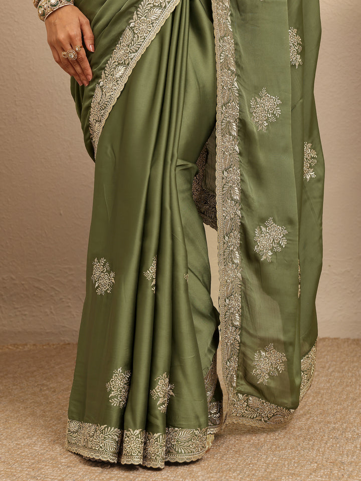 Green Embroidered Silk Blend Saree With Unstitched Blouse Piece