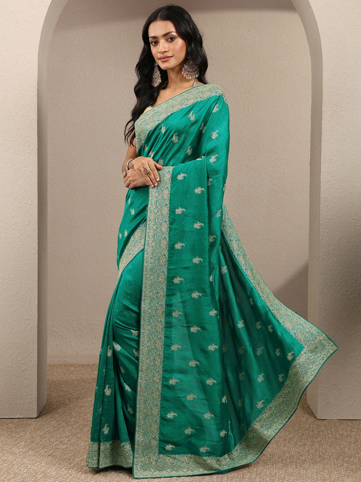 Green Embroidered Silk Blend Saree With Unstitched Blouse Piece