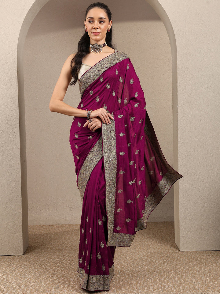 Magenta Embroidered Silk Blend Saree With Unstitched Blouse Piece