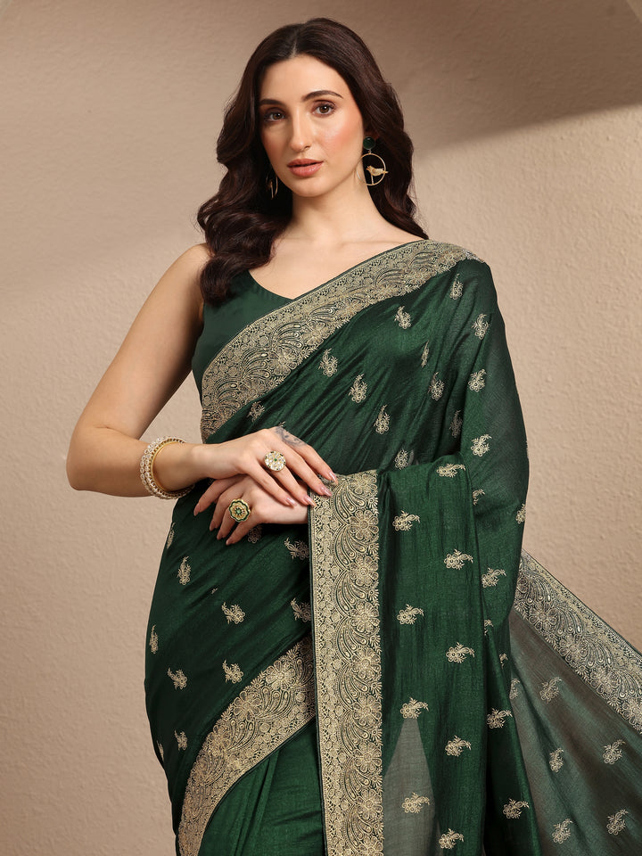 Green Embroidered Silk Blend Saree With Unstitched Blouse Piece